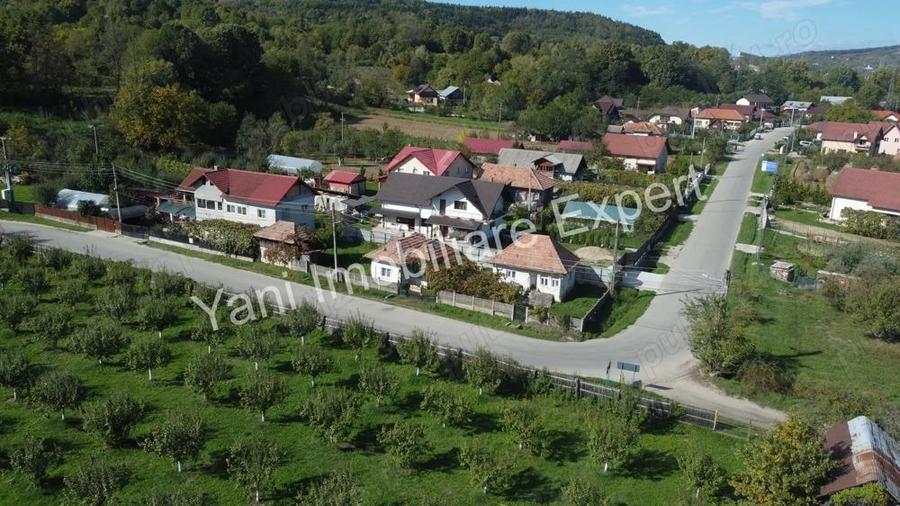 Proprietate cu doua case de vanzare in Curtea de Arge?, zona Noapte?. - 3