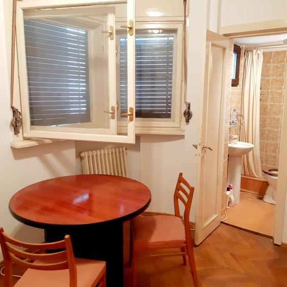 Garsoniera 16 mp Bd. Carol - Izvorul Rece bloc risc seismic 1 - 4