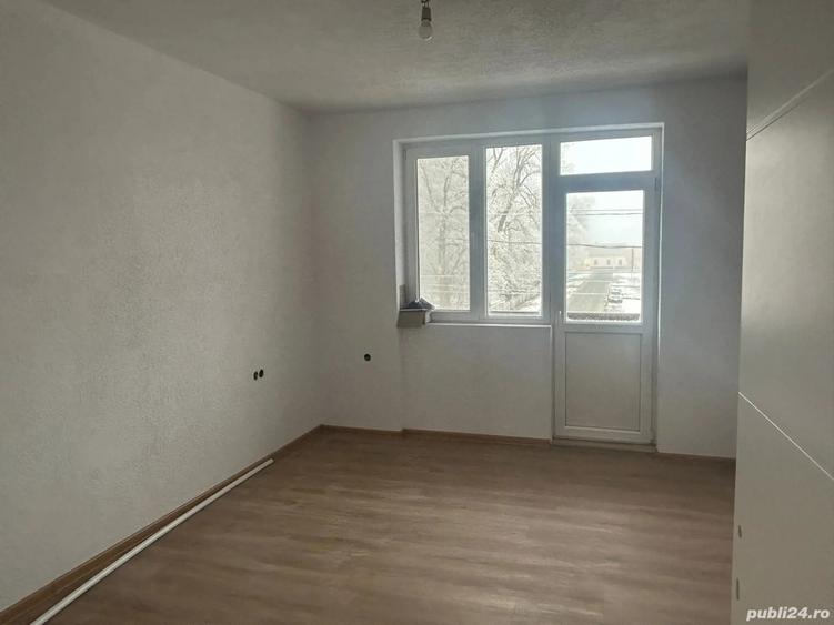Se vinde apartament in Teremia Mare,blocul vechi - 5