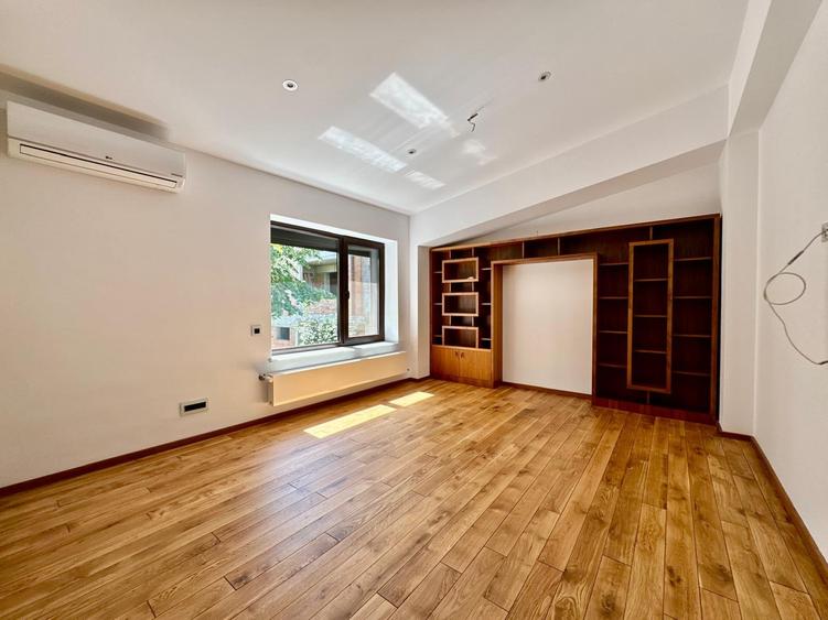 Vilă cu piscină în Pipera – Erou Iancu Nicolae | Oază de liniște și rafinament - 13