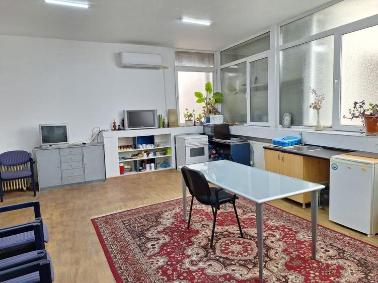 Vila fara risc seismic,renovata,izolata ext,P+1+pod inalt,9 camere,4 bai,pivnita - 25