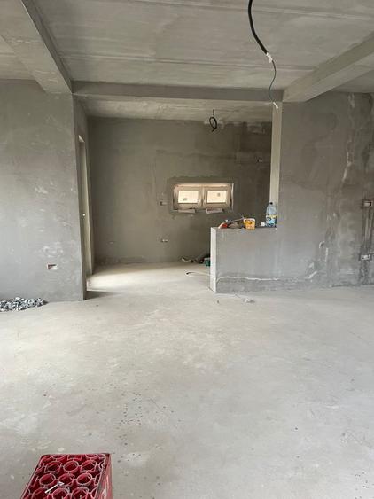 Jumătate de duplex pe parter, Bazos - 4