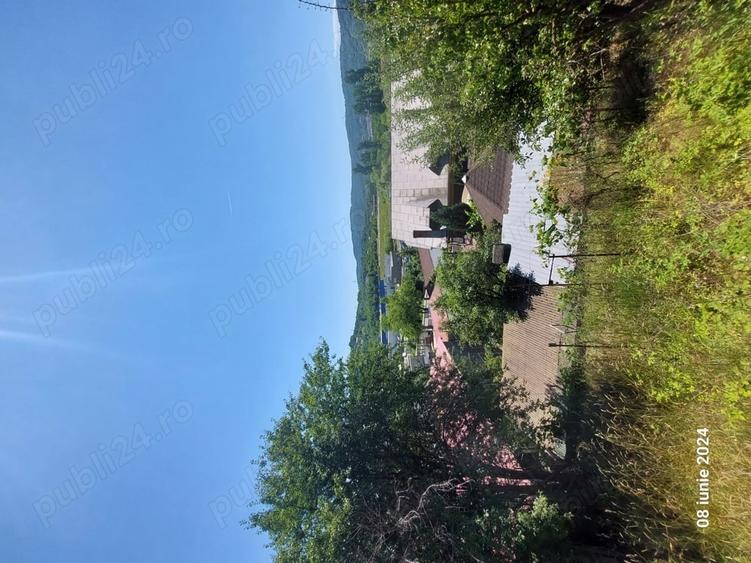 Teren de 1500 mp, în Marginea