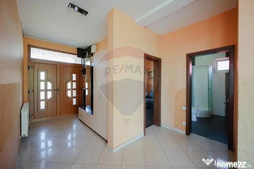 Casă cu 1 camere cu Teren 1000 Mp în Central