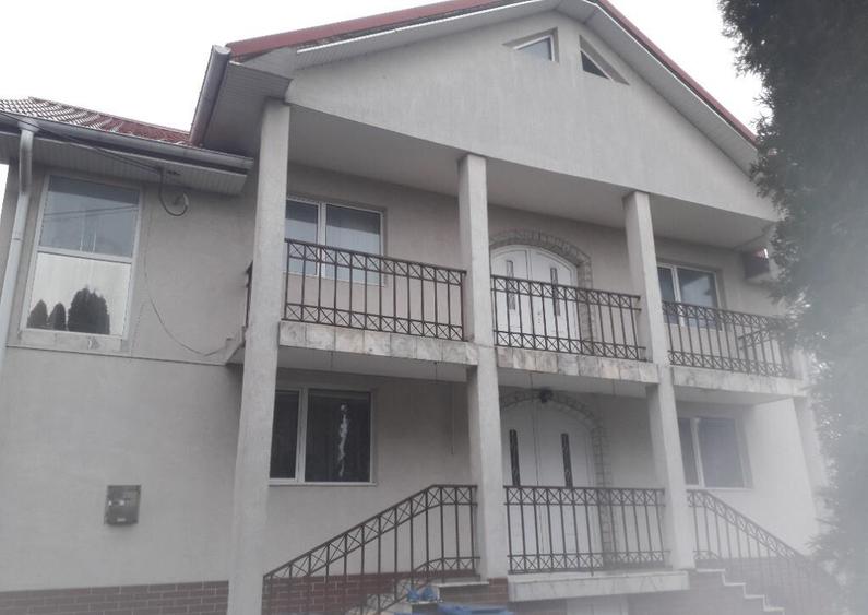 Casa / Vila ( D+P+E ) Zona Sfantu Ilie - Intrare - 8