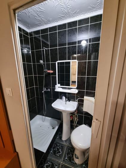 Vand garsoniera parter zona Liceul Emanuel - 5