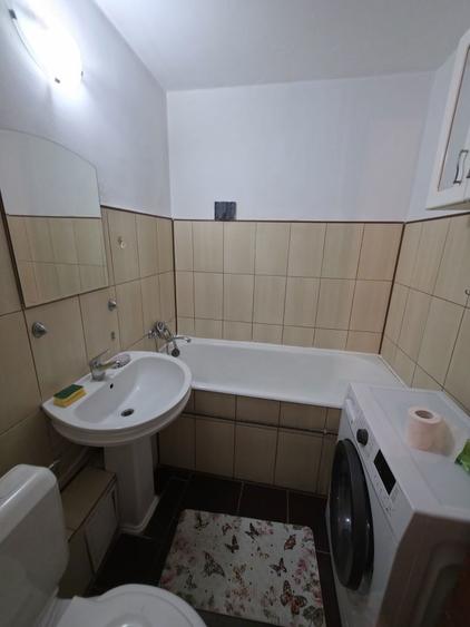 Inchiriez garsoniera 300euro fix la 10min de Unirii LIBERA ! - 6