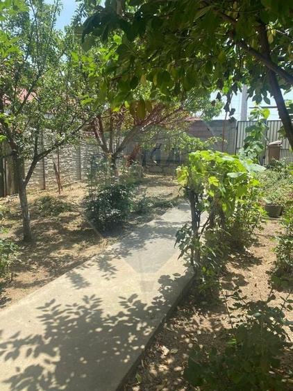 Casă / Vilă cu 5 camere de vânzare în zona Romanesti - 2