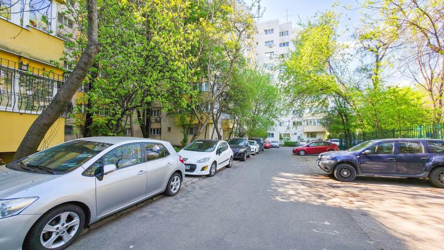 Apartament 4 camere, 2 băi, 2 balcoane, bloc reabilitat - 19