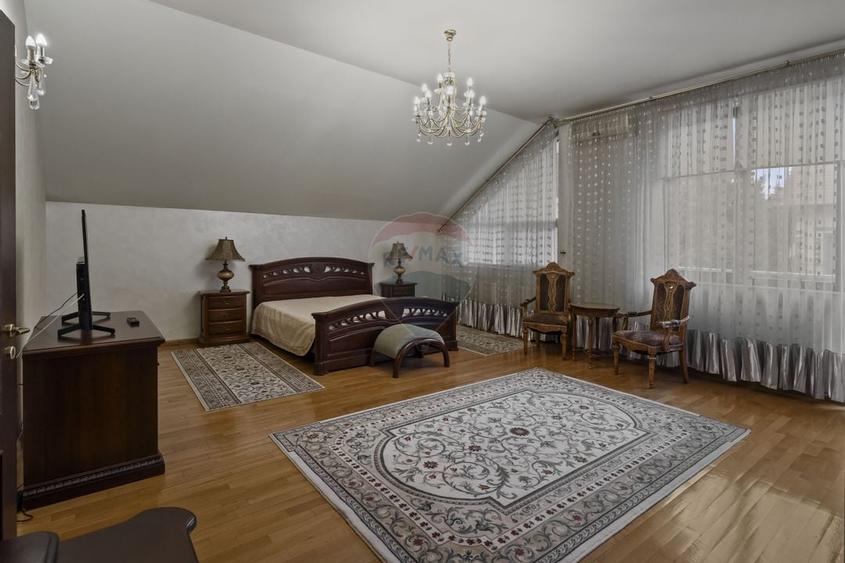 Casă / Vilă cu 6 camere de închiriat în zona Nord - 3