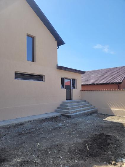 C1  Casa 4 camere Valul lui Traian - 8