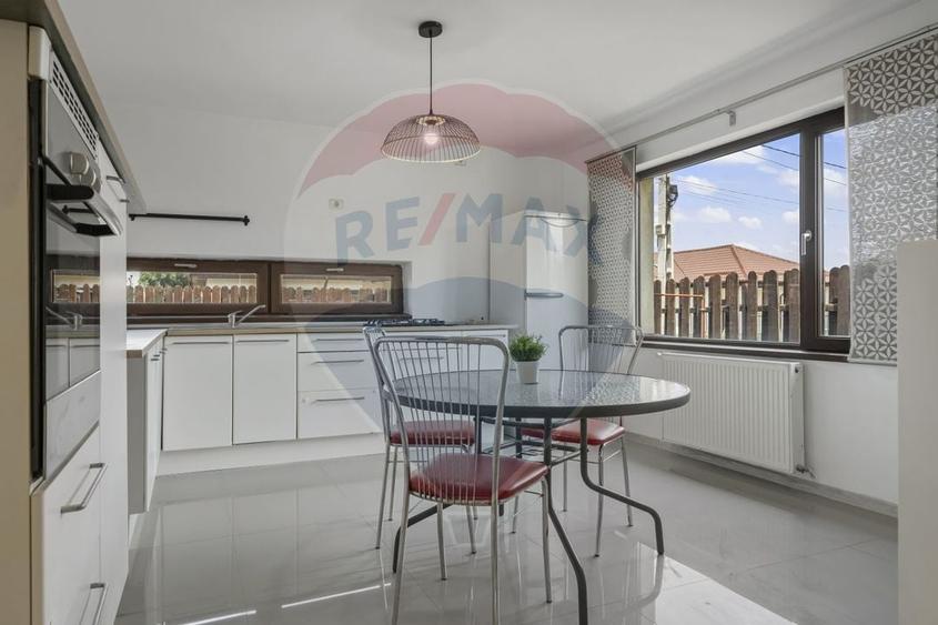 Casa individuala spatioasa cu 6 camere, cu gradina de 572 mp in Gulia - 6