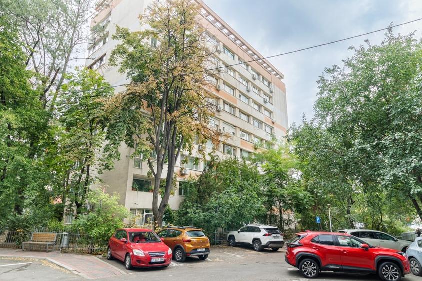 Apartamentul de langa IOR - 12