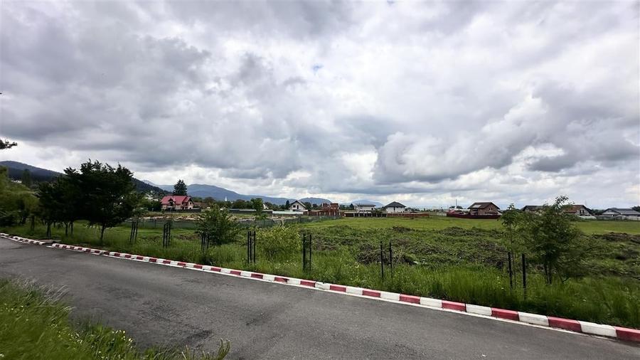 Teren intravilan Puz  635 mp Sacele - 1