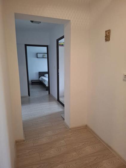 Proprietar apartament 3 camere - 5
