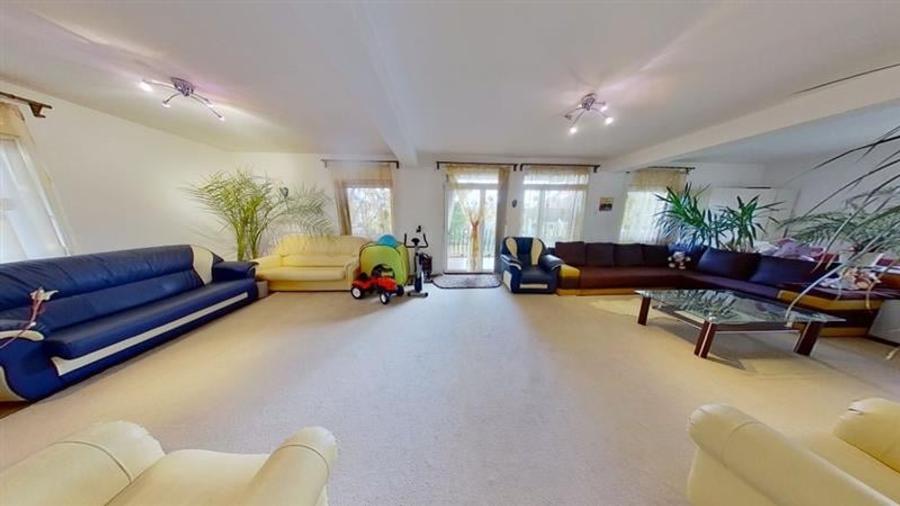 Ansamblu rezidential/ birouri/  4 niveluri si 700 mp de teren, Tractorul, Brasov - 3