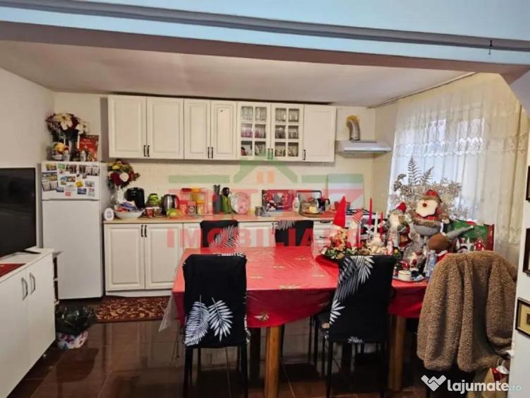 CASA DE VANZARE P 1 E - 14