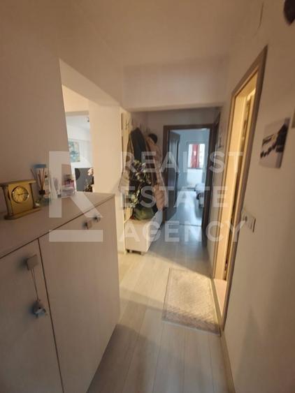 Apartament 4 camere de vânzare - Calea București, Brașov - 9