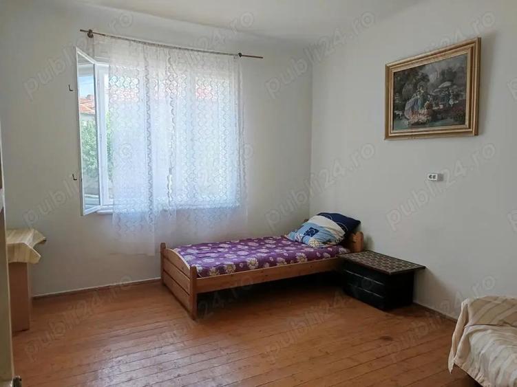 Inchiriez casa 3 camere in Gradiste, singur in curte - 4