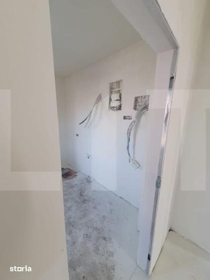 Casă cu 5 camere cu Teren 604 Mp în Ronaț