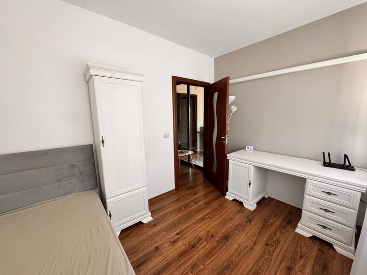 Apartament cu 3 camere semidecomandat în Valea Lupului