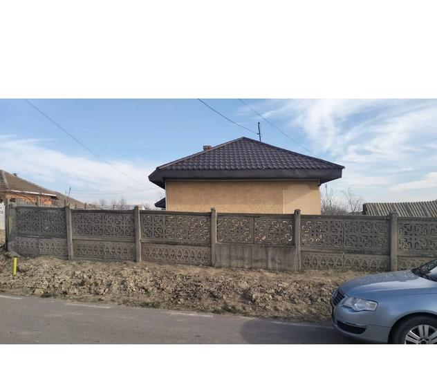 Casă cu 4 camere în Borcea