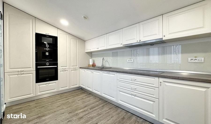 Apartament cu 4 camere în Poiana Brașov