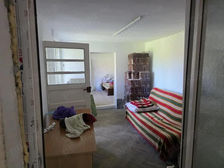 Casă cu 3 camere cu Teren 860 Mp în Valea