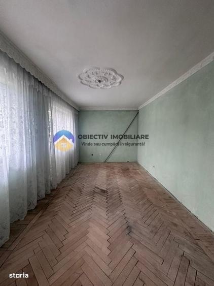 Apartament cu 4 camere decomandat în Ceahlău