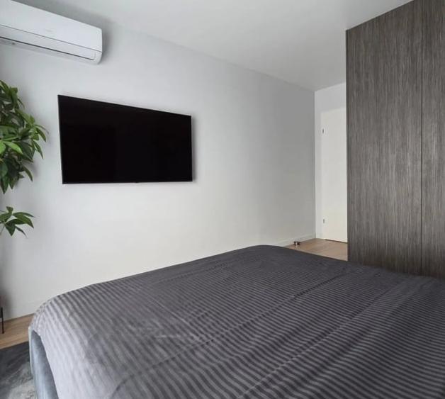 Apartament cu 2 camere decomandat, mobilat în Berceni