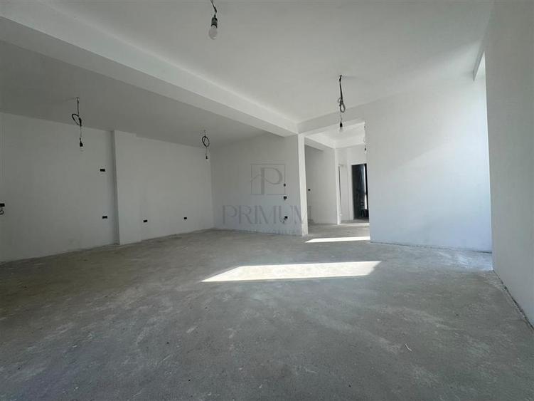 Duplex cu 5 camere cu Teren 340 Mp în Moșnița Nouă