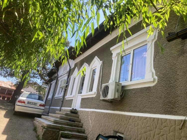 Casă individuală cu 4 camere cu Teren 1400 Mp în Micro 11