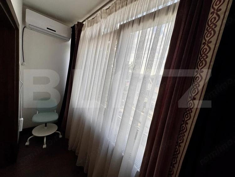 Apartament cu 4 camere decomandat în Valea Rosie