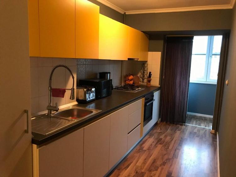 Apartament cu 3 camere decomandat, mobilat în Gorjului