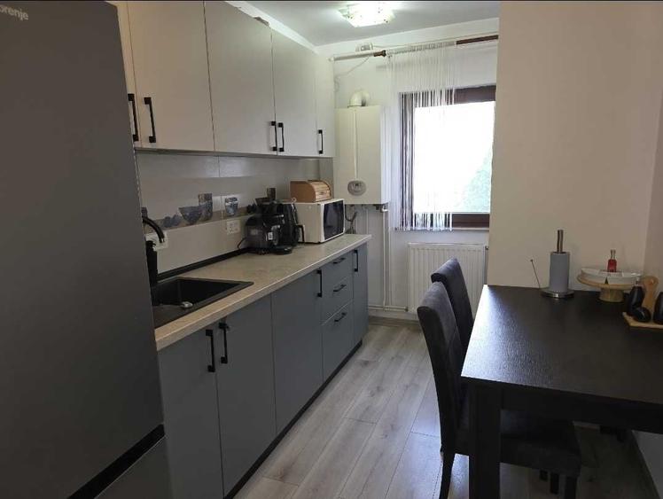 Apartament cu 2 camere decomandat în Popa Șapcă