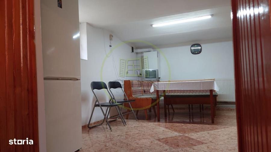 Casă cu 4 camere decomandat cu Teren 237 Mp în Central