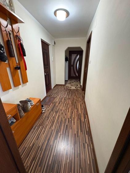 Apartament cu 3 camere decomandat în Autogară