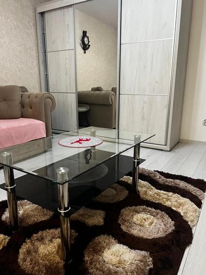 Apartament cu 2 camere decomandat în Stâlpu