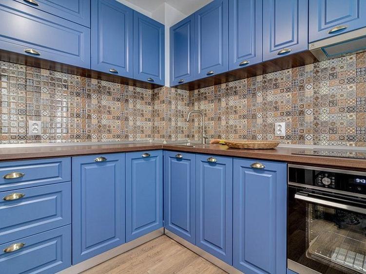 Apartament cu 3 camere decomandat, mobilat în 1 Mai