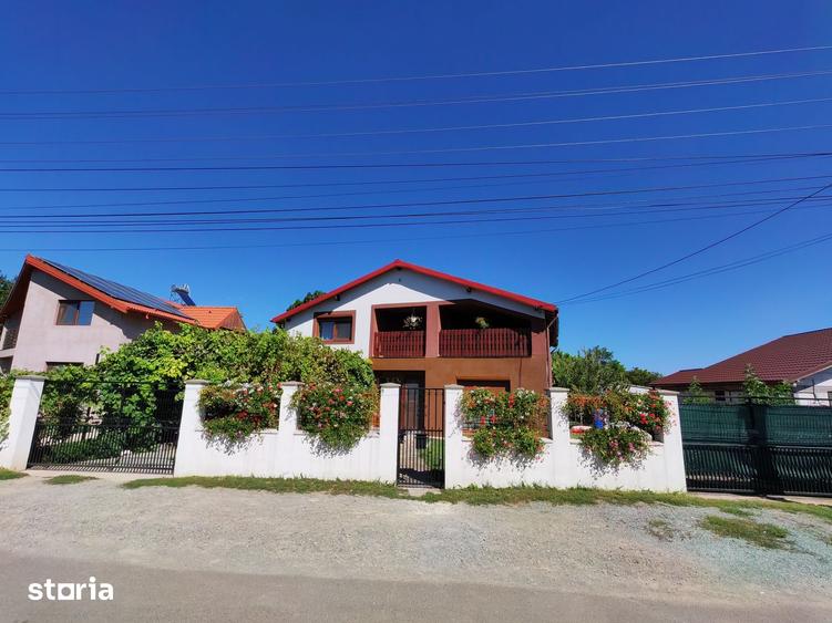 Casă cu 5 camere cu Teren 650 Mp în Topraisar