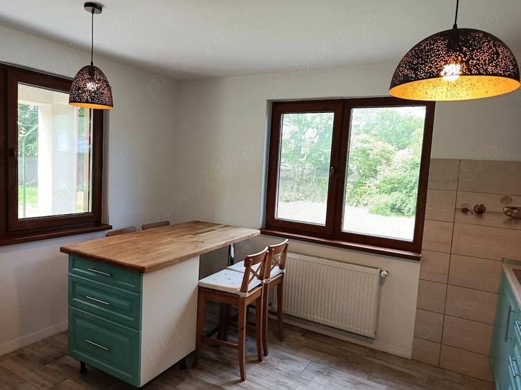 Casă cu 6 camere cu Teren 1934 Mp în Găneasa