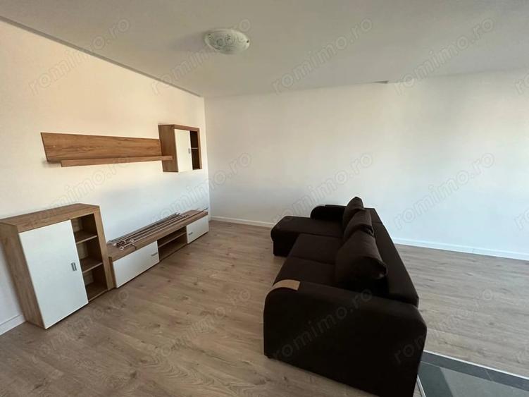 Apartament cu 3 camere decomandat în Braytim