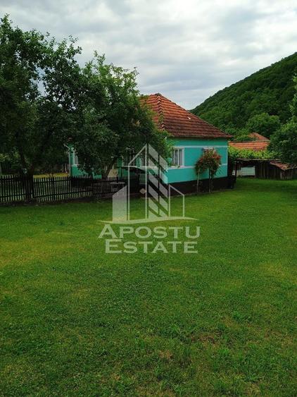 Casă individuală cu 4 camere cu Canalizare în Micănești