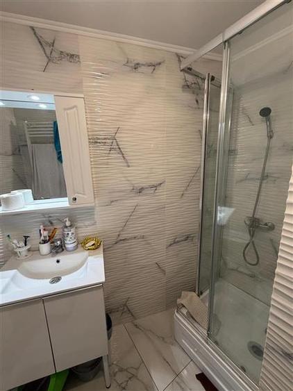 Apartament cu 2 camere semidecomandat în Universitate