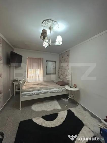 Apartament cu 5 camere decomandat în Central