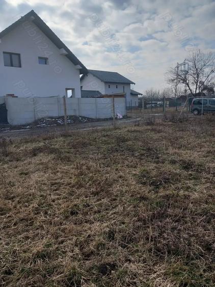 Teren de 650 mp, în Stupini