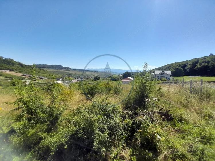 Teren de 990 mp, în Central