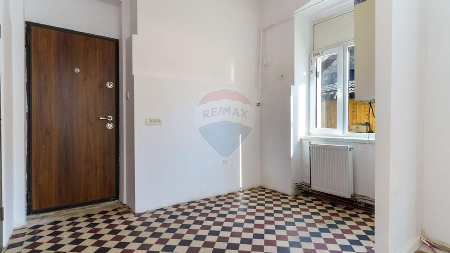 Apartament cu 1 camera de vânzare in zona centrala, strada Pitești - 5