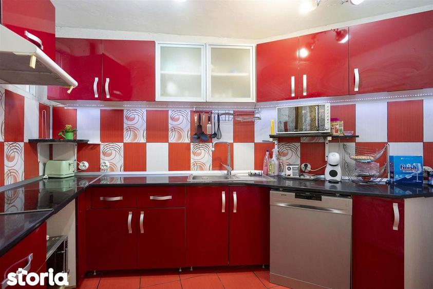 Apartament cu 4 camere în Podgoria