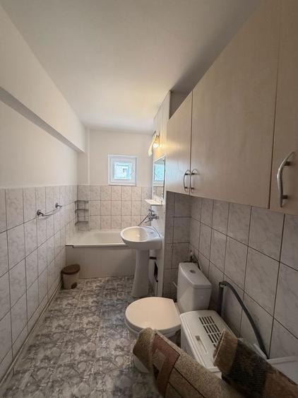 Apartament de inchiriat - 4